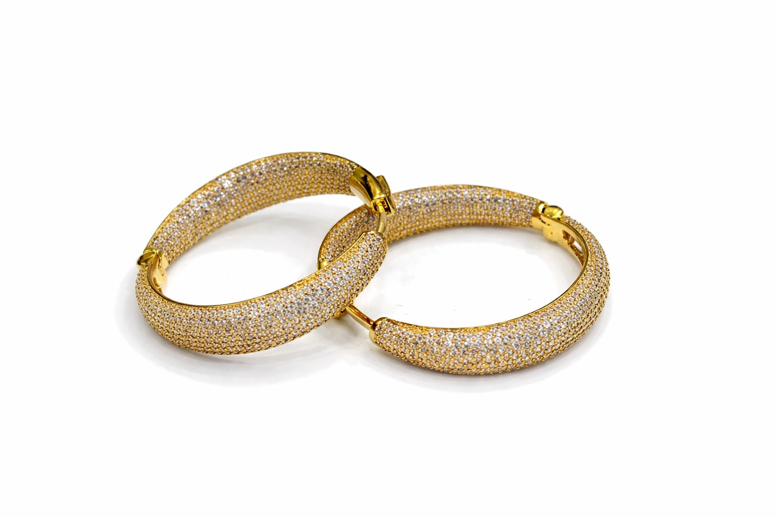 GOLDEN HOOPS